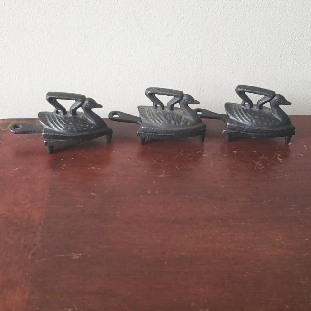 Vintage Enesco Minature Iron Art Set of Three